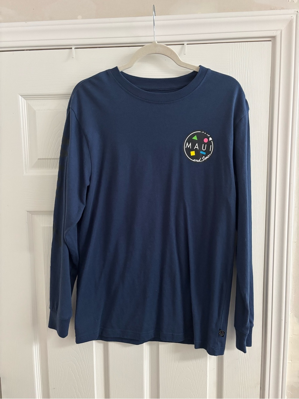 Maui and Sons Long Sleeve Graphic T-Shirt Men’s Medium Navy Blue Surf